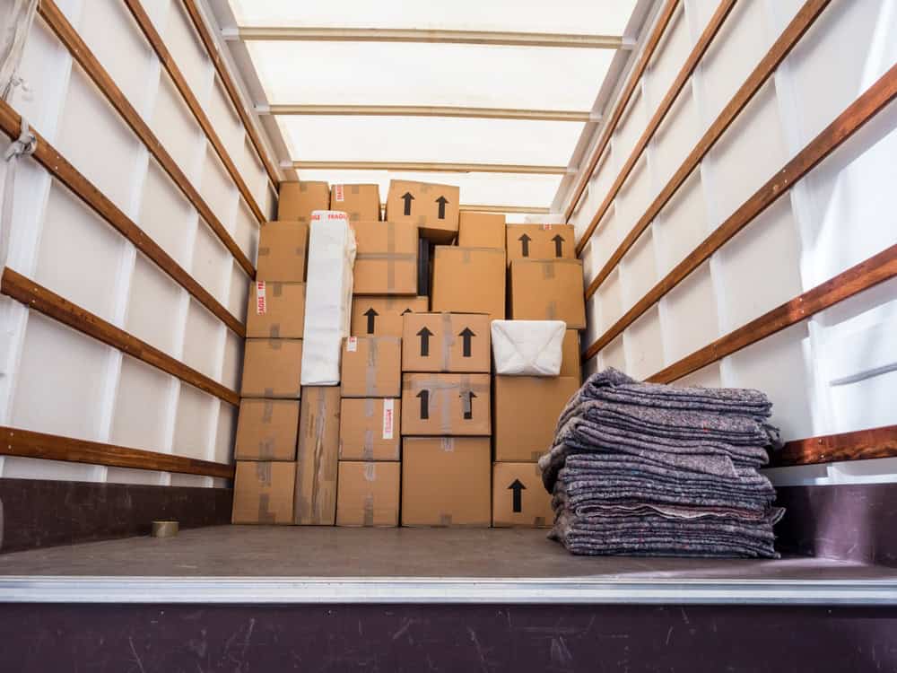 Moving Truck in Suffolk County, NY